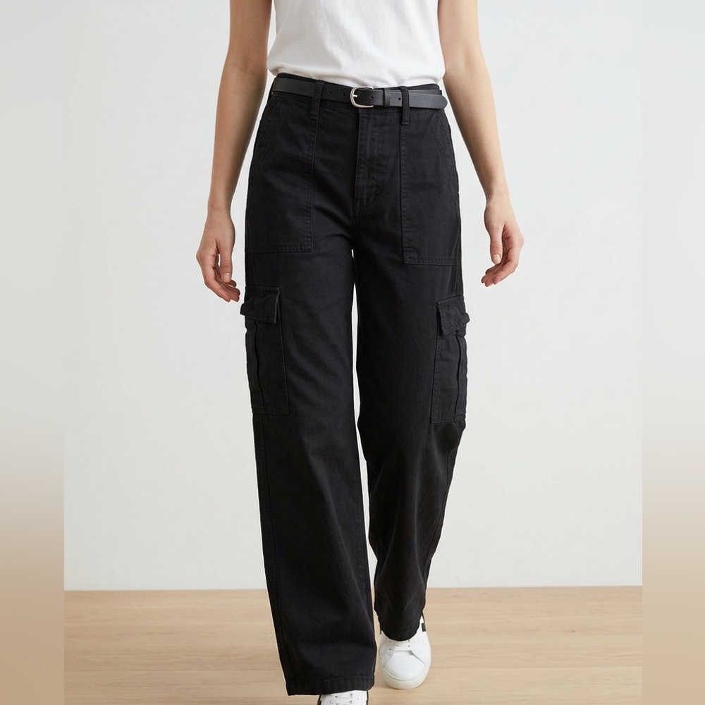 🖤‎ MOTHER "The Private Cargo Sneak" Pants — Faded Black (Size 31)
